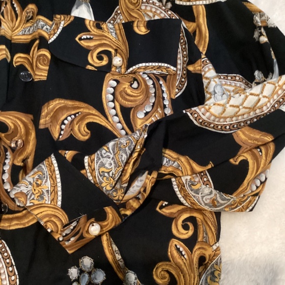 Gucciesqe button down blouse - Picture 4 of 5